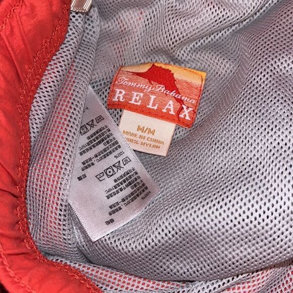 2-Tommy Bahama Cargo style 4 pocket mesh lined swim beach summer sailfish shorts - Picture 10 of 11